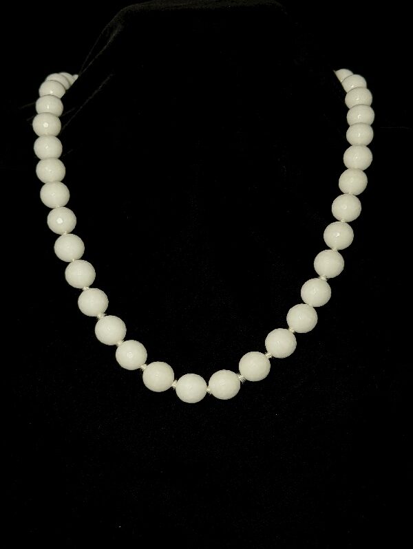 Collana white moon