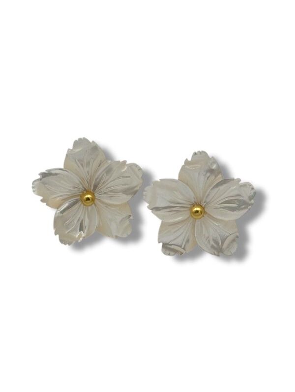 Orecchini fiore in argento dorato e madreperla